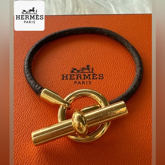 HERMÉS Glennan Leather Gold Tone Bracelet - Picture 1 of 6